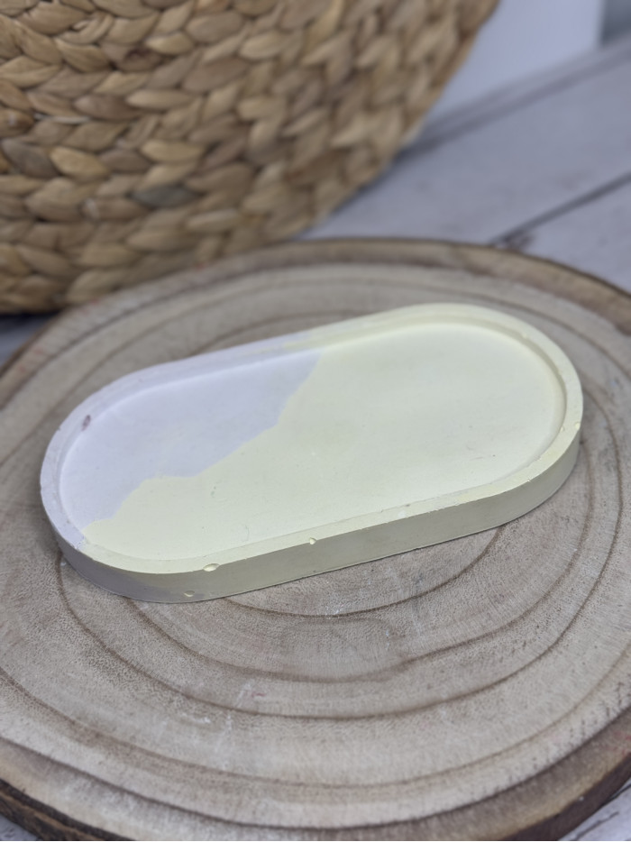 Bandeja Decorativa Ovalada de Resina al Agua – Hecha a Mano