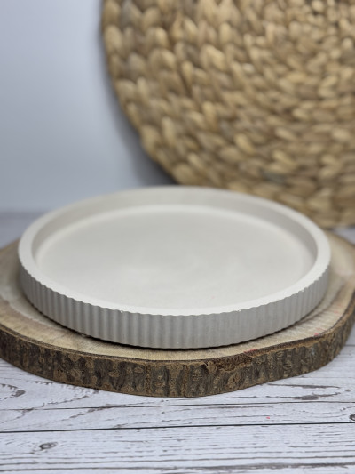 Bandeja Redonda Decorativa en Resina al Agua – Diseño Minimalista Artesanal