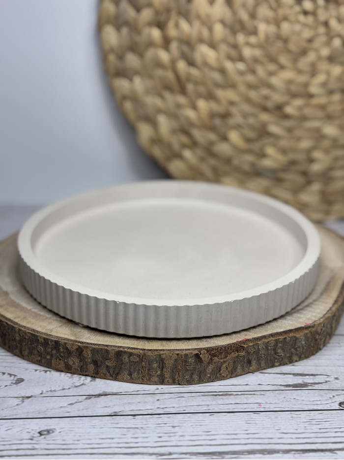 Bandeja Redonda Decorativa en Resina al Agua – Diseño Minimalista Artesanal