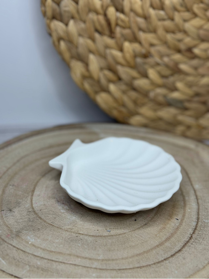 Bandeja o Jabonera Concha Decorativa Blanca – Bandeja Pequeña Artesanal de Resina al Agua