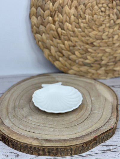 Bandeja o Jabonera Concha Decorativa Blanca – Bandeja Pequeña Artesanal de Resina al Agua