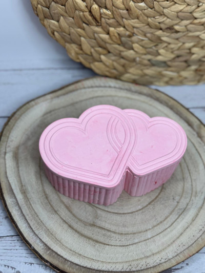 Caja decorativa de corazones con tapa – Joyero artesanal en color rosa